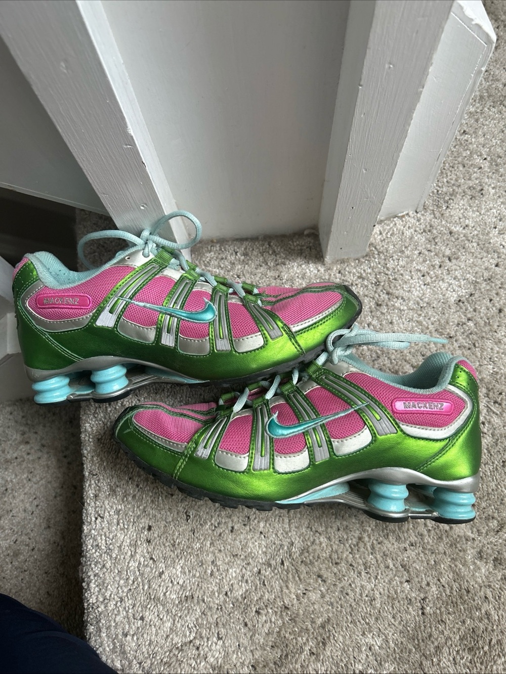 Nike shox women’s size 9